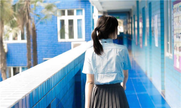 南岔如何找到一个可以帮助我生孩子的女人？