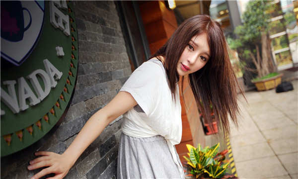 南岔想找一个女性生孩子给报酬-｛找个女人生孩子多少钱｝